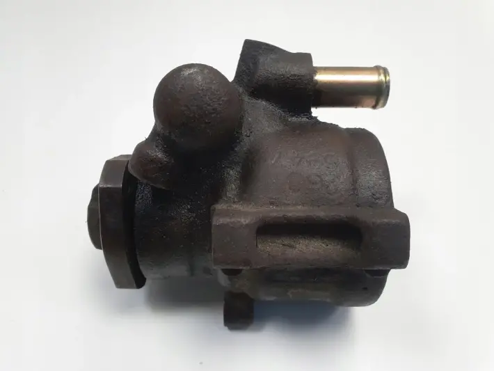 Seat Ibiza II 1.4 16V POMPA WSPOMAGANIA 030145157