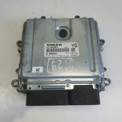 Volvo XC60 2.4 D5 STEROWNIK SILNIKA komputer 31392982