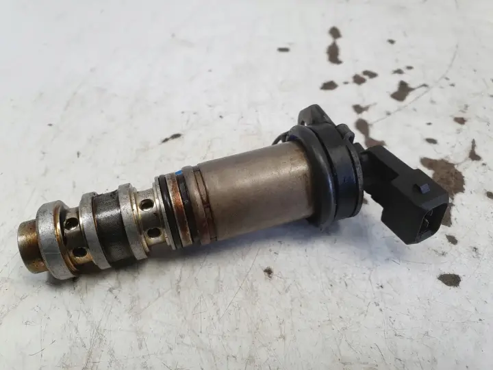 BMW E90 N43 2.0 I ELEKTROZAWÓR CZUJNIK FAZ 13151279