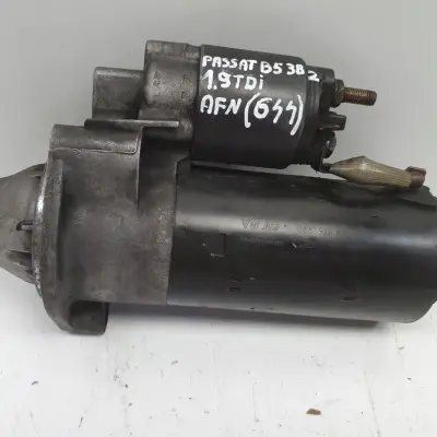VW Passat B5 1.9 TDI ROZRUSZNIK bosch 068911024G 0001110128