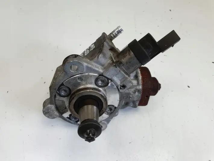 BMW E87 E90 E91 2.0 D N47 POMPA WTRYSKOWA paliwa 0445010506