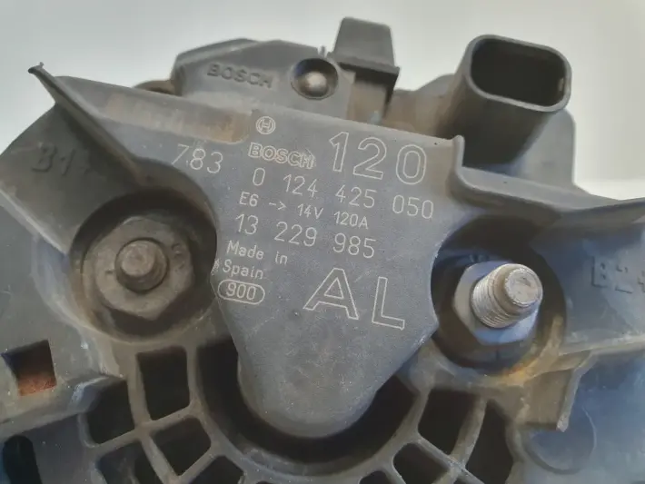 Opel Astra III H 1.6 16V ALTERNATOR 0124425050 bosch 120A AL