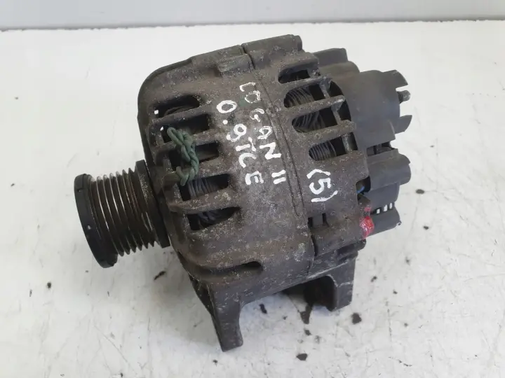 Dacia Logan II 0.9 TCe ALTERNATOR 231000091R valeo