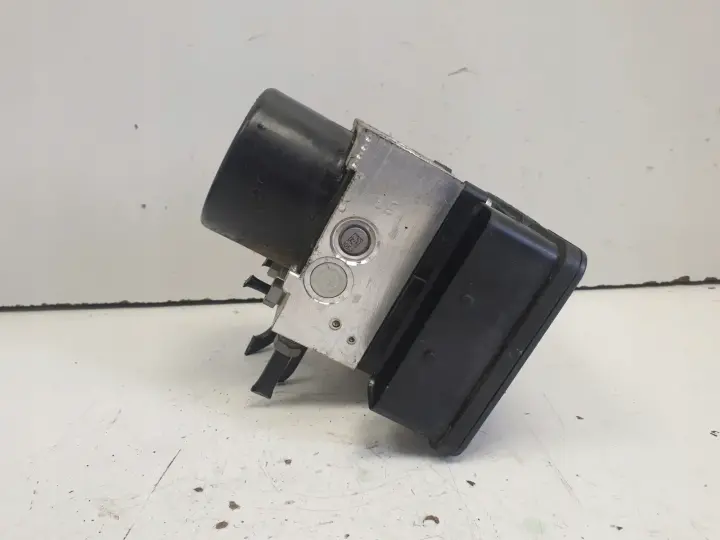 Volvo XC70 II lift POMPA ABS hamulcowa P31423347