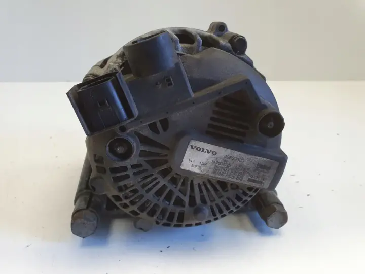 Volvo S40 II V50 1.6 D D2 ALTERNATOR 30659389 120A valeo