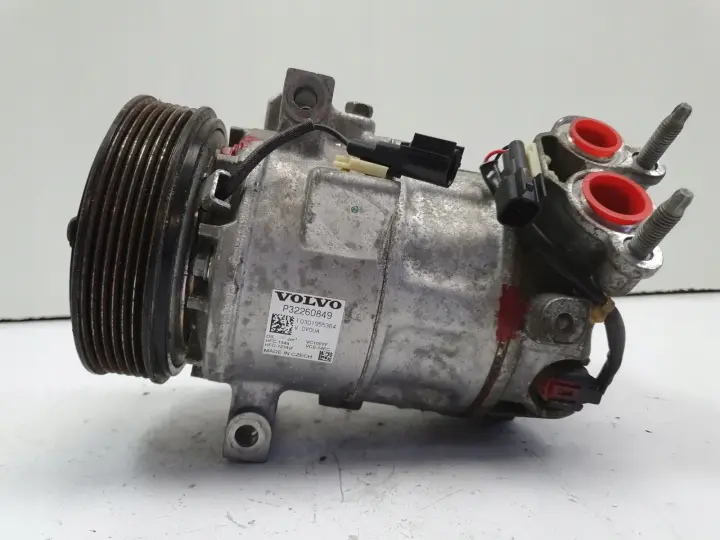 Volvo XC40 2.0 D4 SPRĘŻARKA KLIMATYZACJI kompresor 32260849
