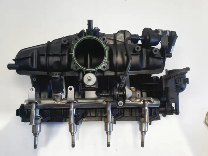Audi A4 B8 2.0 TFSI KOLEKTOR SSĄCY 06H133185T