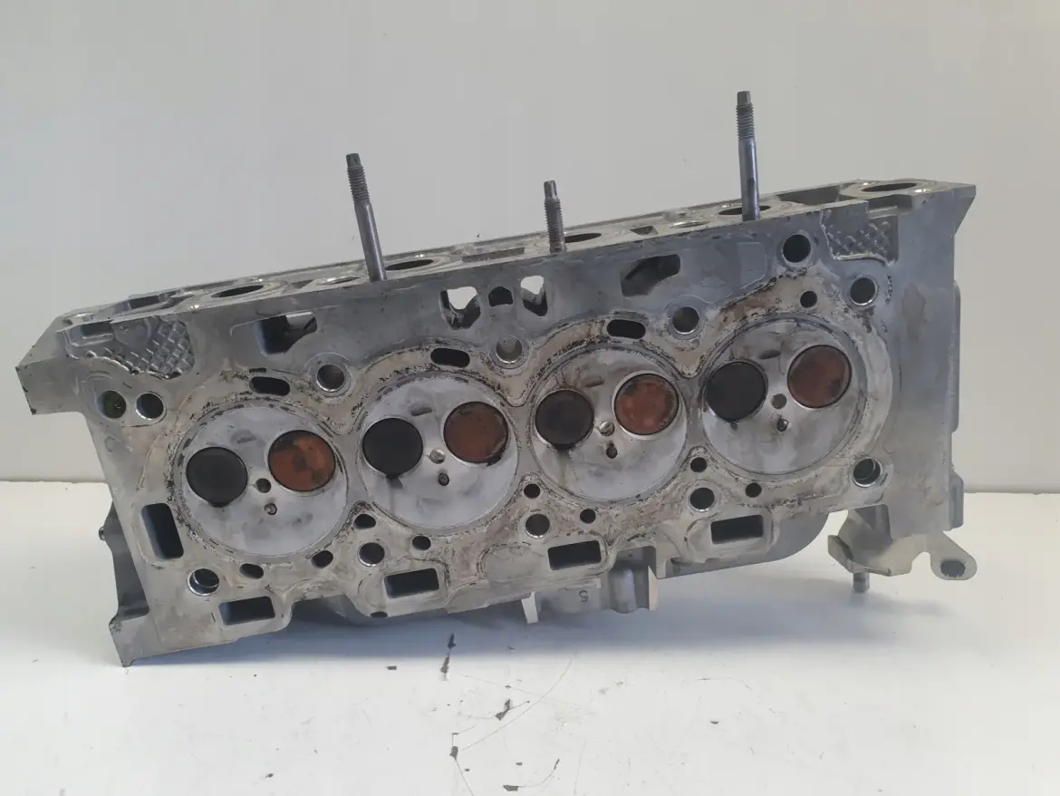 Ford Focus mk3 Fiesta 1.6 TDCI GŁOWICA CYLINDRÓW 9684487210