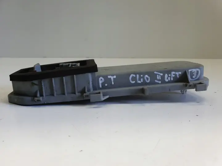 Renault Clio II lift WKŁAD TYLNEJ LAMPY Prawy tył pasażera X65PH2-REN