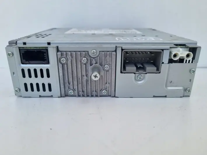 Volvo S40 II V50 RADIO CD radioodtwarzacz CZYTNIK PŁYT 30732851AA 30732851
