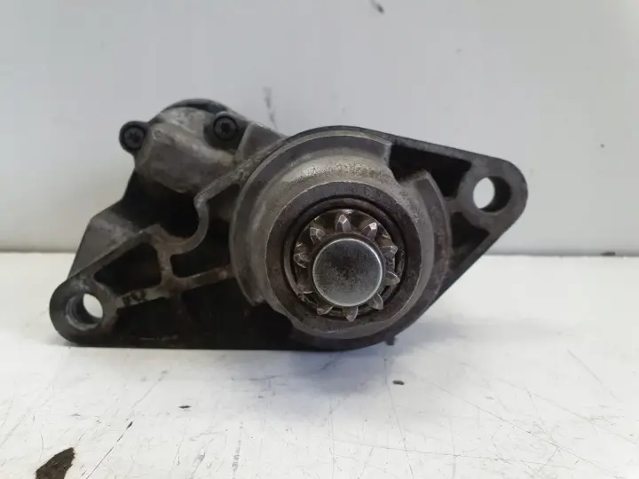 VW Golf V 1.4 16V ROZRUSZNIK 0986020290