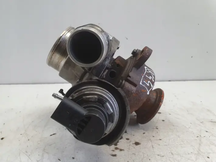 Volvo XC60 S60 V60 II 2.0 D3 TURBOSPRĘŻARKA turbo 31390219