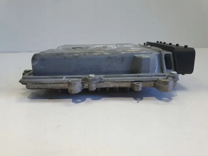 Volvo V60 1.6 D STEROWNIK SILNIKA komputer 31303095 31303095AC 0281016616