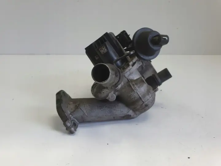 Volvo V50 1.6 D2 ZAWÓR EGR chłodniczka 702209040
