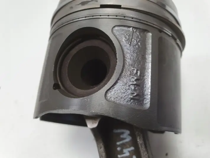 BMW E87 E90 E91 2.0 D TŁOK KORBOWÓD M47 0840C