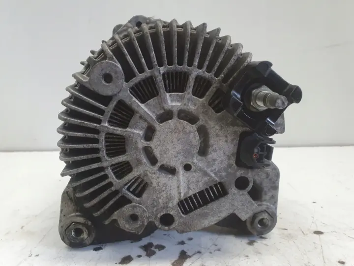 Renault Megane III Scenic III 1.5 DCI ALTERNATOR 8200960533 210A