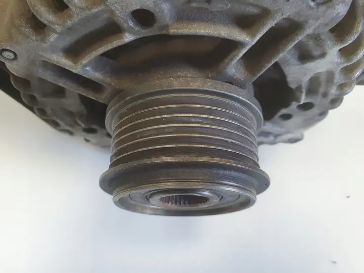 Ford Transit MK7 VII 2.2 TDCI ALTERNATOR 0121615002 bosch