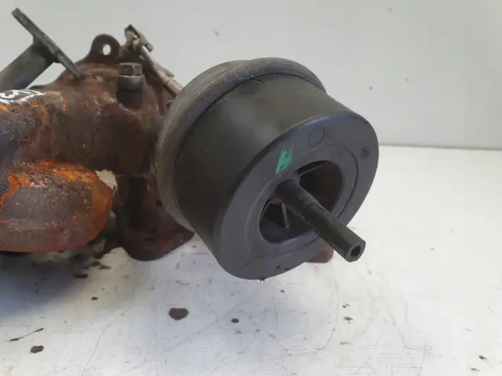 Volvo V60 II 2.0 D4 TURBOSPRĘŻARKA turbo 32240493 32240494