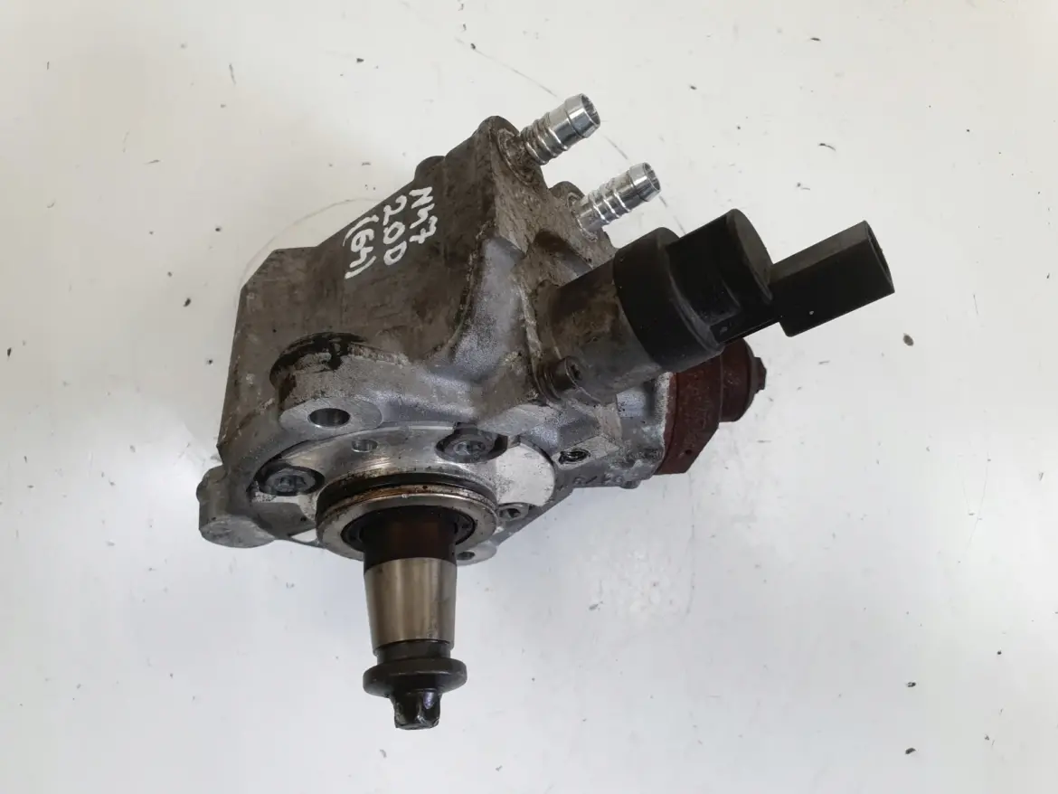 BMW E87 E90 E91 2.0 D N47 POMPA WTRYSKOWA paliwa 0445010506