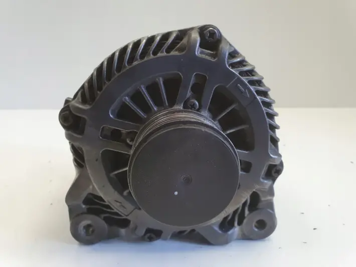 Renault Megane III Scenic III 1.5 DCI ALTERNATOR 8200960533 210A