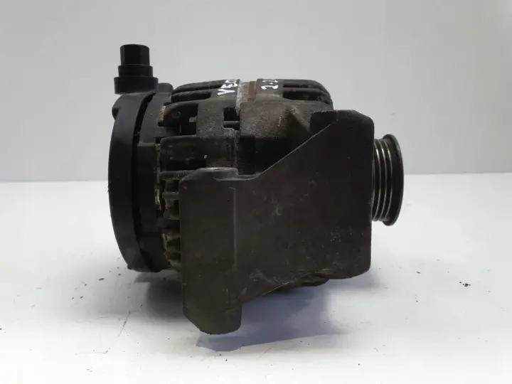 Opel Vectra C 2.2 DIRECT ALTERNATOR 100A 0124325168 bosch