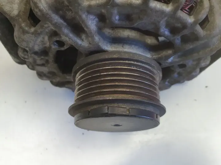 Ford Transit VII MK7 2.2 TDCI ALTERNATOR 0125711001 CC1T-10300-BB