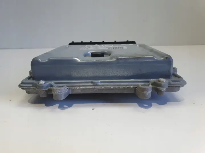 Volvo V40 II 2.0 D3 STEROWNIK SILNIKA komputer 31336983 0281018414