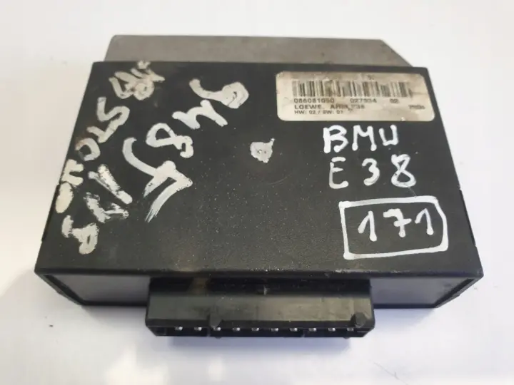 BMW 7 E38 MODUŁ HAKA sterownik 8352406 086081050