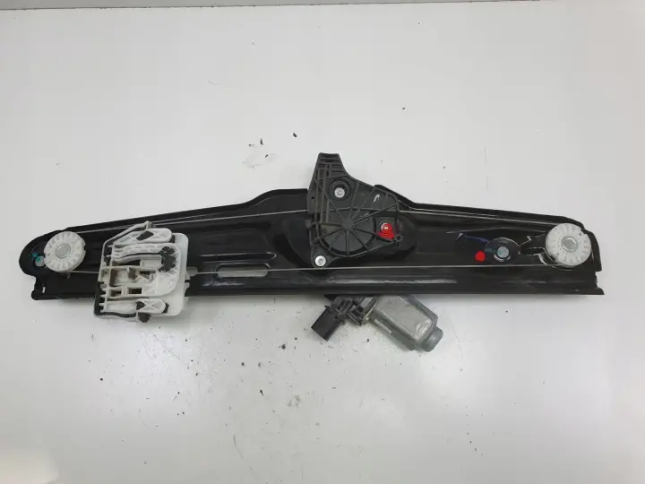 BMW X3 F25 PODNOŚNIK SZYBY prawy tył PASAŻERA mechanizm 7258536