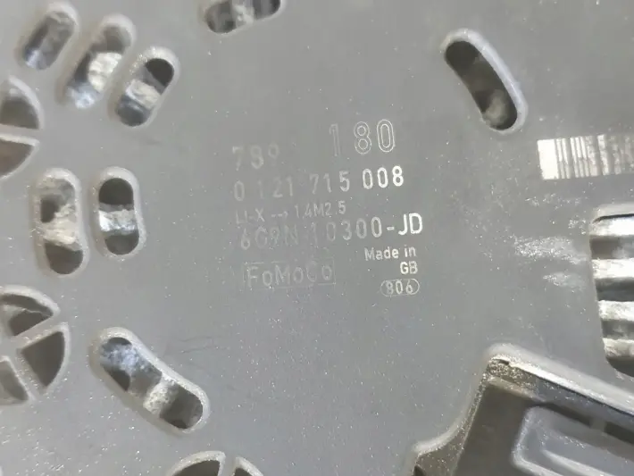 Volvo S80 II V70 III 2.4 D5 ALTERNATOR 6G9N-10300-JD