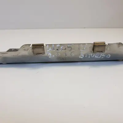 Mercedes W205 3.0 V6 OSŁONA TERMICZNA A2761420380