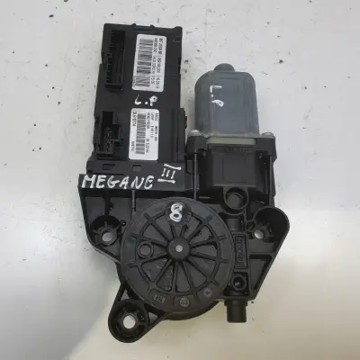 Renault Megane III LEWY PRZEDNI SILNICZEK SZYBY przód 807310246R