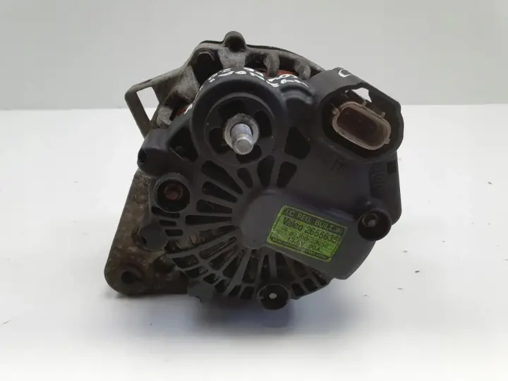 Hyundai Coupe II 2.0 16V ALTERNATOR valeo 2655635 90A