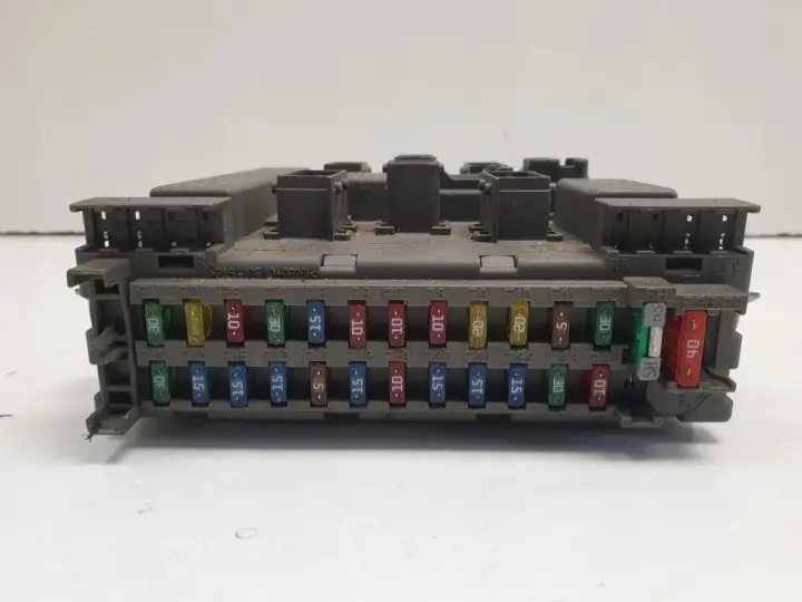 Peugeot 607 2.2 MODUŁ BSI Skrzynka bezpieczników