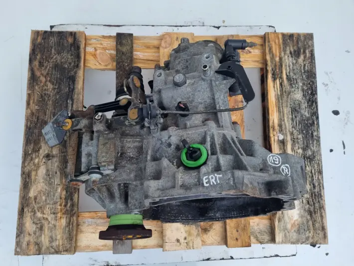 VW Golf IV 1.4 1.6 16V SKRZYNIA BIEGÓW ERT manualna MANUAL