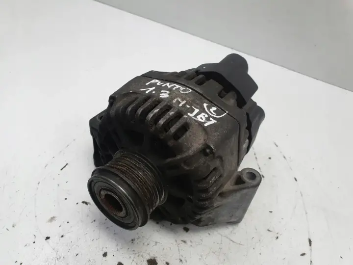 Fiat Punto II 1.3 M-JET ALTERNATOR valeo 51718499 75A