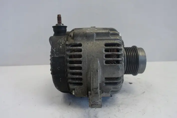 Jeep Liberty 2.4 16V ALTERNATOR oryginał