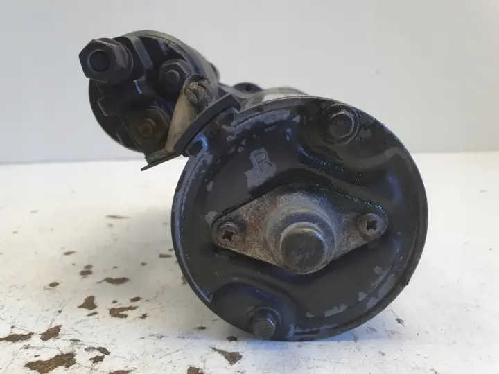 BMW E87 E90 E91 2.0 D N47 ROZRUSZNIK 7823700-01 bosch