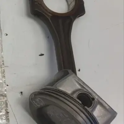 VW Fox 1.2 6V TŁOK KORBOWÓD 36AC