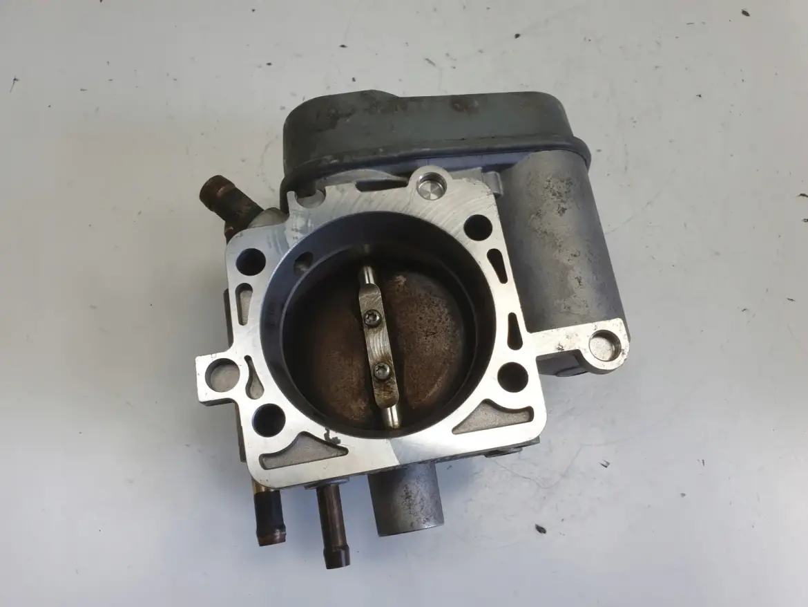 Opel Zafira A 1.8 16V PRZEPUSTNICA 09128518 5WS91703