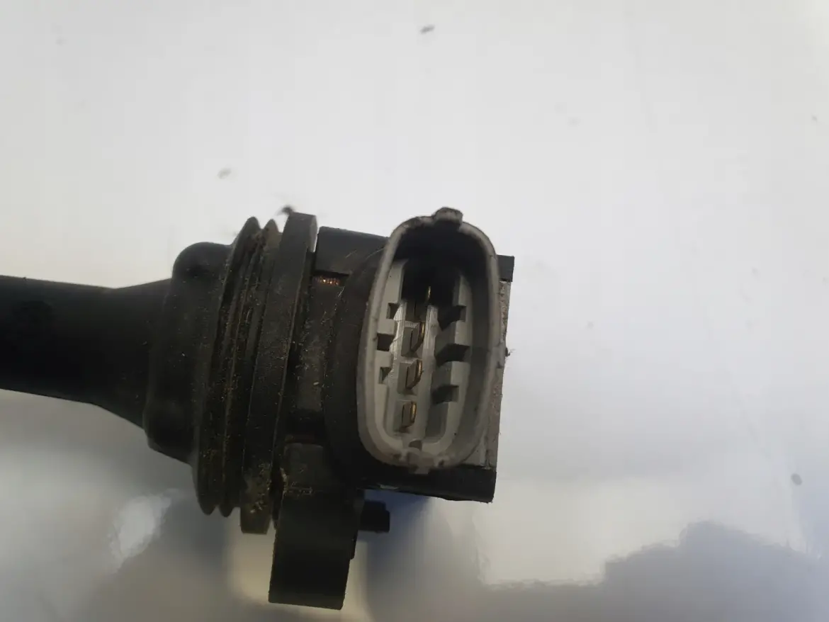 Volvo V70 III S80 II 2.5 T CEWKA ZAPŁONOWA 30713417 0221604010