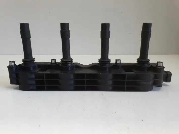 Opel Zafira A 1.6 16V CEWKA ZAPŁONOWA