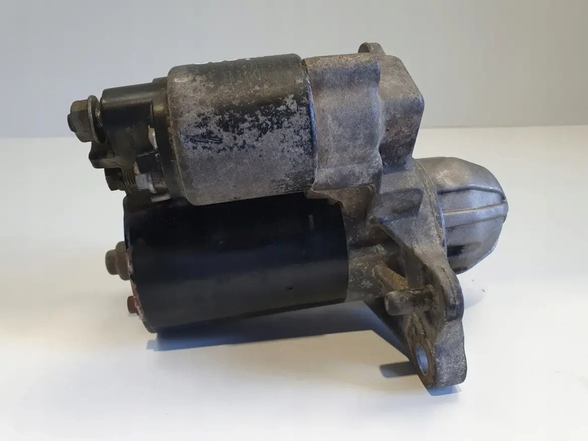 Mini One R50 R53 1.6 16V ROZRUSZNIK bosch 0001106019