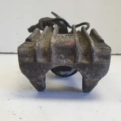 VW Golf IV PRAWY ZACISK HAMULCOWY tył PASAŻERA