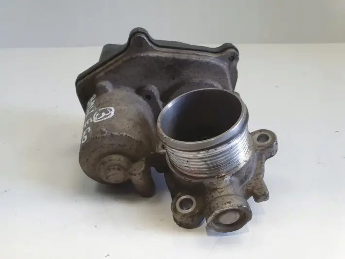 VW Passat B8 2.0 TDI PRZEPUSTNICA 04L131501C