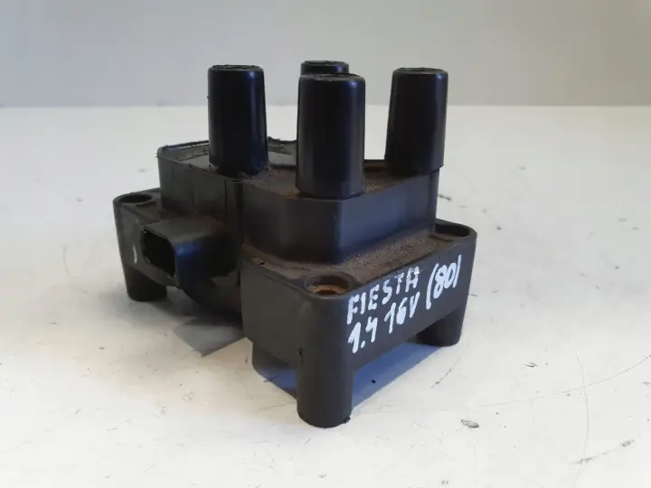 Ford Fiesta MK7 1.4 16V CEWKA ZAPŁONOWA 0221503485