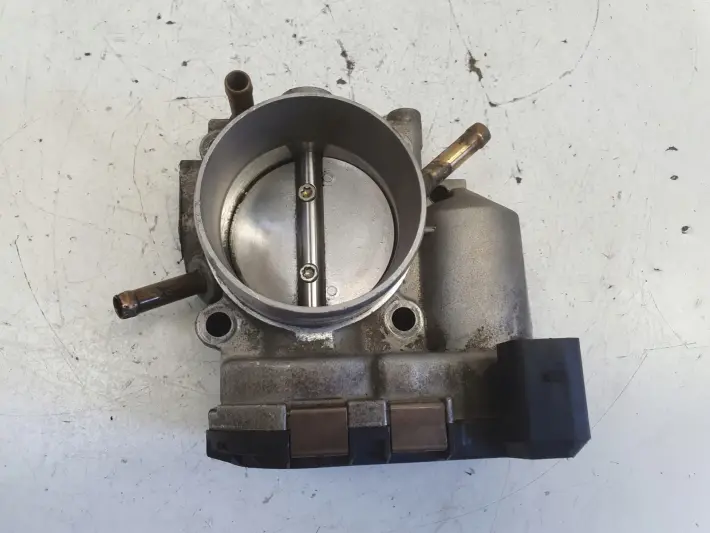 Audi A3 8L 1.8 20V PRZEPUSTNICA 06A133062F
