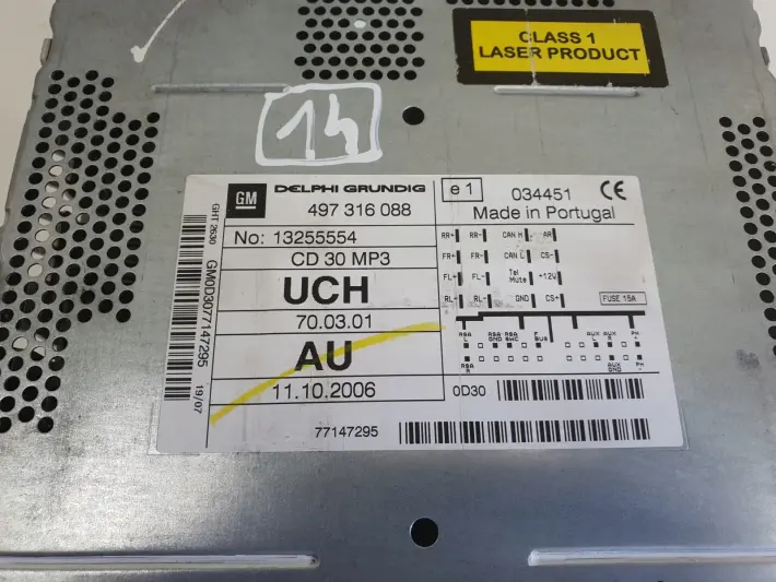 Opel Zafira B Astra H RADIOODTWATRZACZ CD MP3 radio 13255554