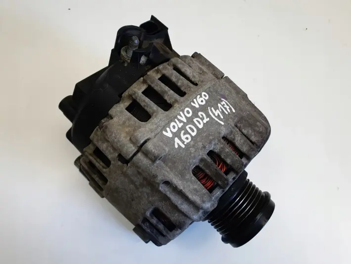 Volvo V60 S60 II 1.6 D2 ALTERNATOR valeo 30659390 150A
