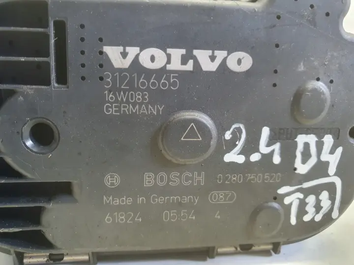 Volvo S40 II V50 2.4 D5 PRZEPUSTNICA 31216665 0280750520
